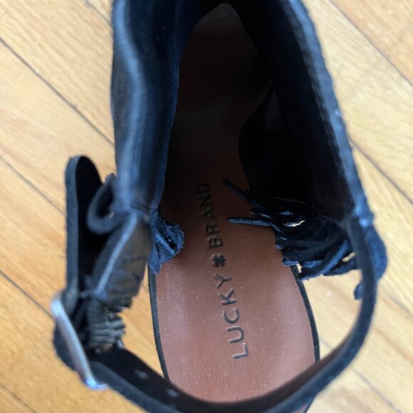 Black Lucky Brand Suede Fringe Boho Open Toe Block Heels - Picture 4 of 7